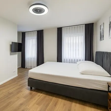 La Plaza24 Hotel