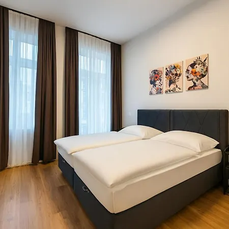 La Plaza24 * Dusseldorf